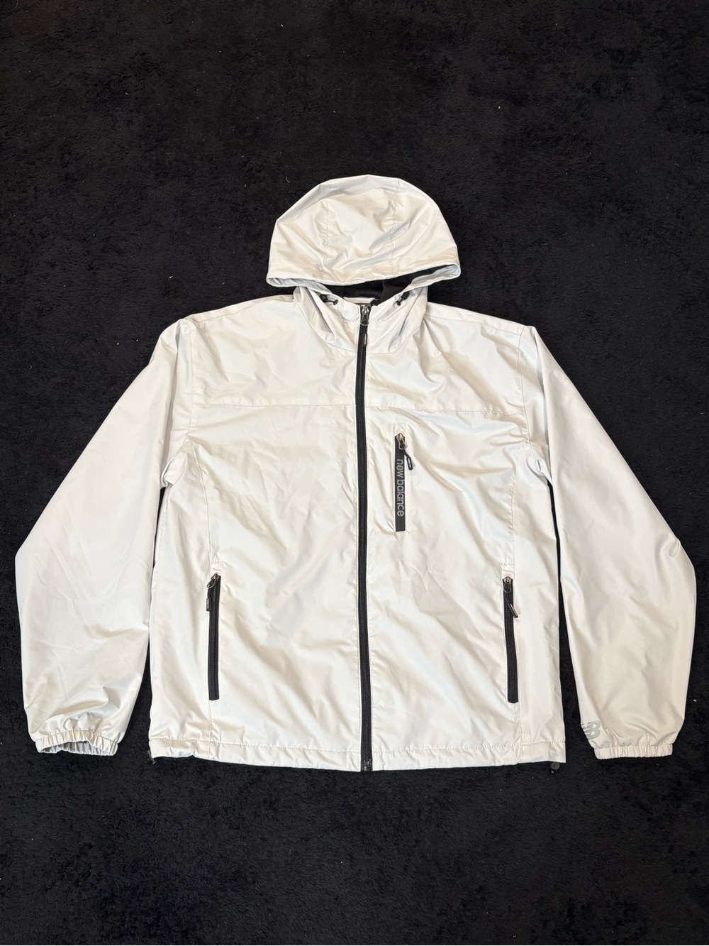 New Balance Men’s Windbreaker Jacket-Like New, Light Gray